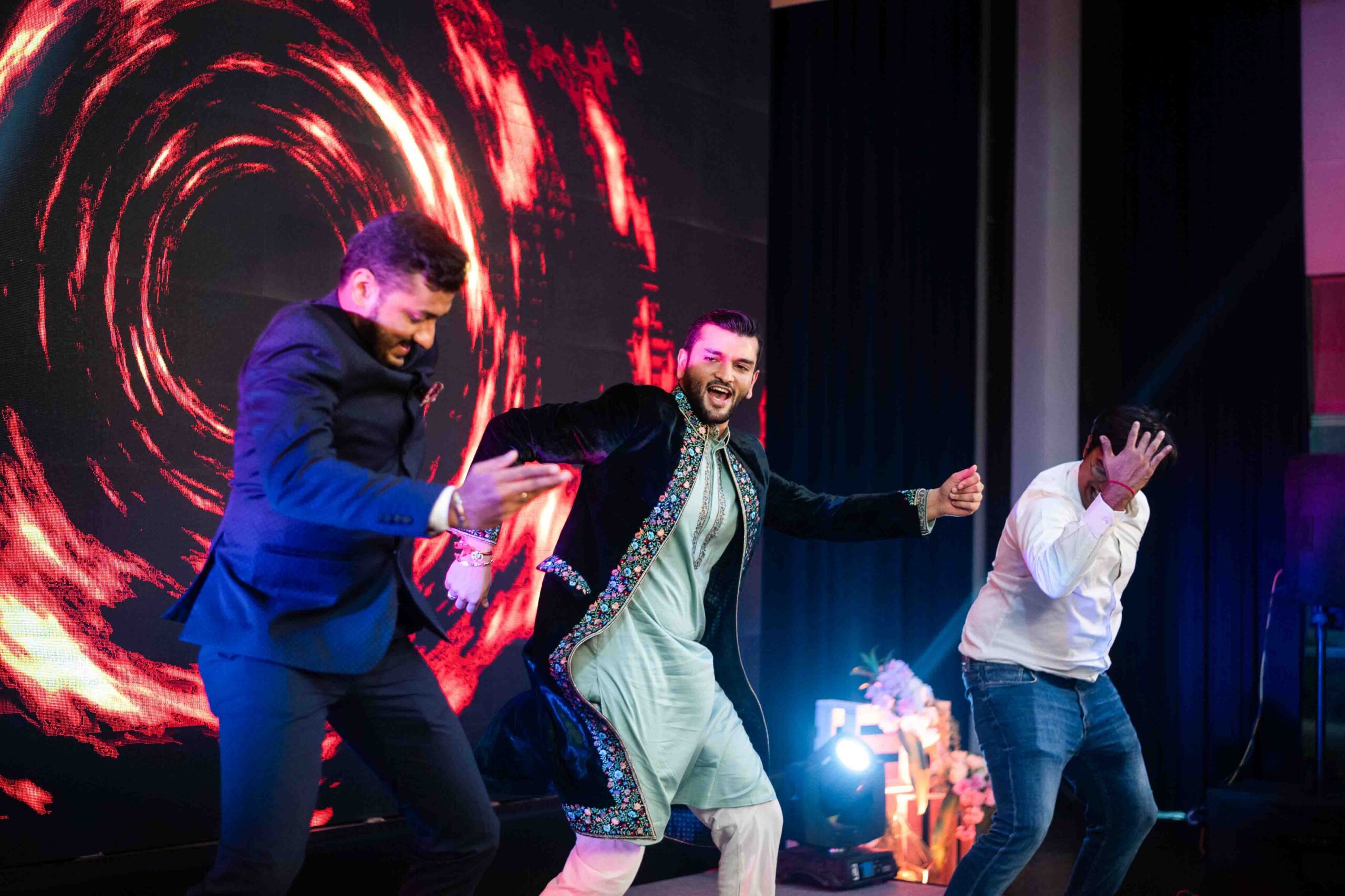 Wedding Photography : Capturing Love