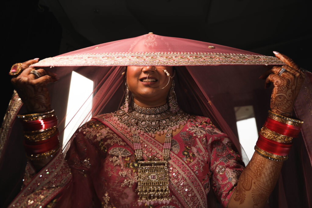 Wedding Photography: "The First Look" - Capturing the Moment of Anticipation and Emotion 3 Wedding Photography: "The First Look" - Capturing the Moment of Anticipation and Emotion