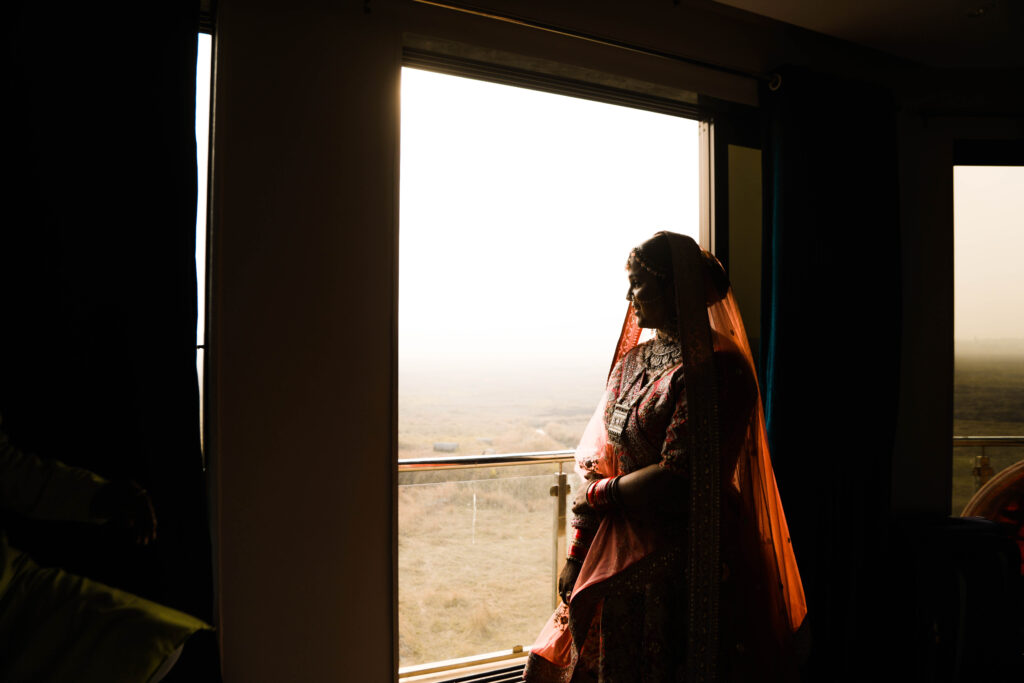 The Impact of "The First Look" on Wedding Photography